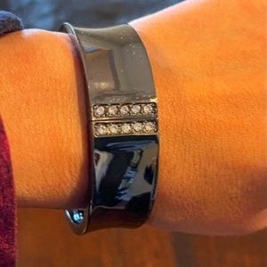 Black gunmetal, hinged bracelet